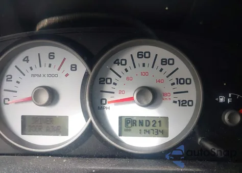 2005 Ford Escape Limited z USA, uszkodzony, nr VIN 1FMCU04125KB11015